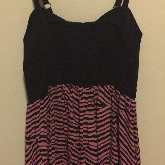 Black and dusty rose pink sundress - Picture 4 of 7